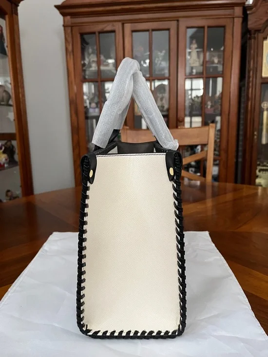 Source Unknown Multicolor Botanical Tiger Print Tote with Black Trim! - Picture 2 of 8